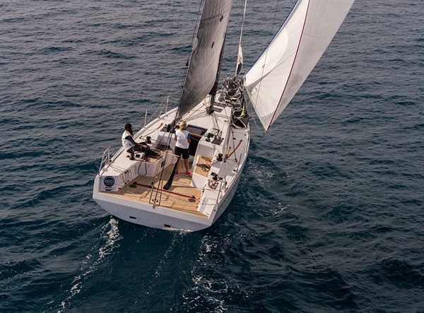 Grand Soleil 34