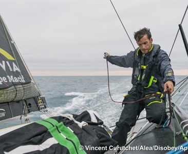 Je Dalin po kolizi ze hry?