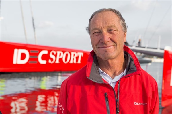 Francis Joyon v 66 letech na startu Route du Rhum