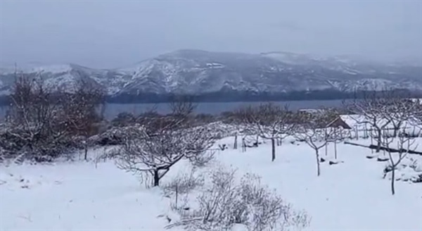 Sníh na plážích Jadranu