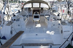 Proč koupit jachtu z charteru