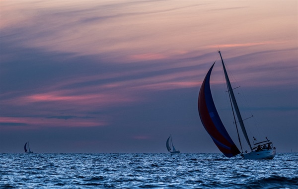 Čekání na vítr u Lastova