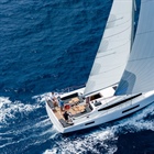 Nová Sun Odyssey 455: Komfort, prostor a až pět kajut