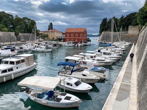 Proč navštívit Zadar na podzim? Trh, antika, muzea