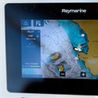 Toto musel vymyslet d…l. Dotykový Raymarine Axiom za mokra