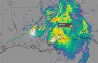 Radar zobrazuje současné bouřky