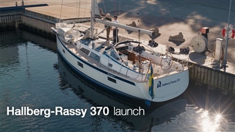 Nová Hallberg Rassy 370