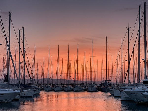 Třídenní intenzivní kurz přístavních manévrů s vlastní kajutou